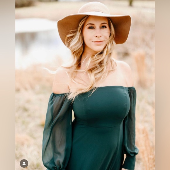 Lulu’s Green Dress - Picture 2 of 3